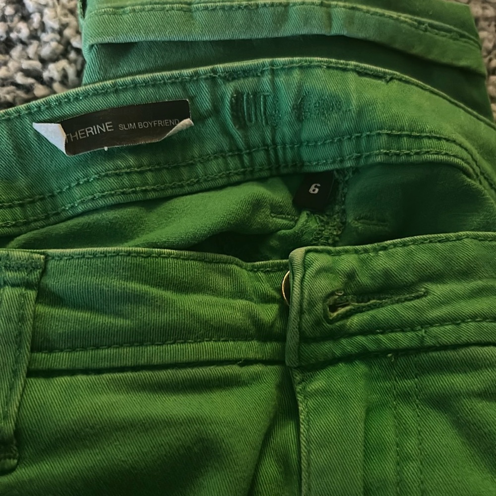 KUT from the Kloth Catherine slim boyfriend green cropped jeans pants Sz 6